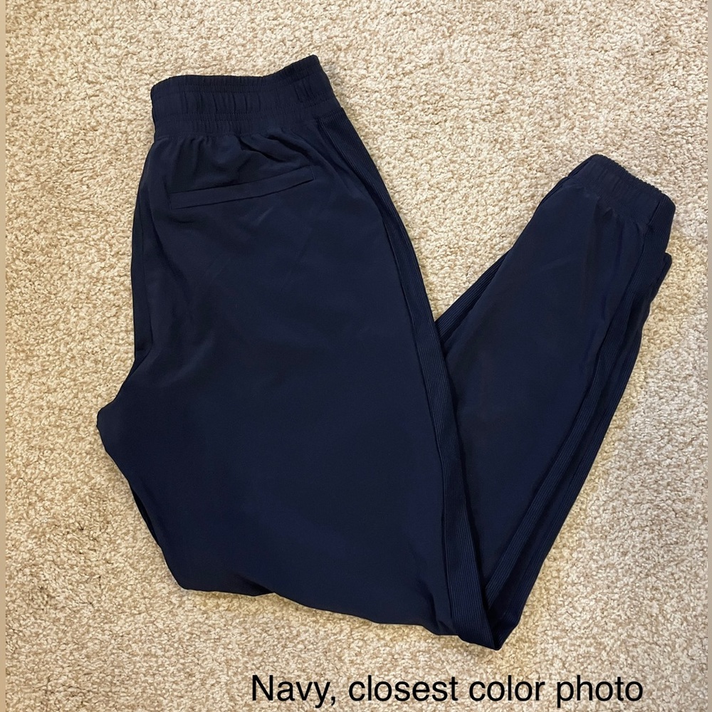 Athleta Brooklyn Jogger, Navy, size 6